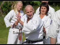 2012-06-28 260-border  Trond Søvik, leider in het kampsportverbond, mee als gast, geeft les in zelfverdediging
